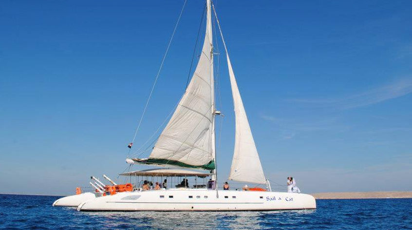 Sailing on the Catamaran Lux-Cruise in Hurghada - trip with transfer from any hotel